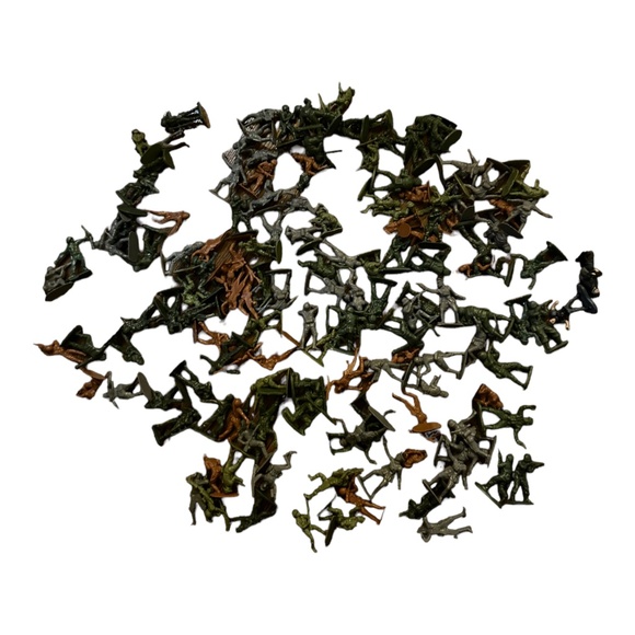 150+ Small Army Men - Picture 3 of 3